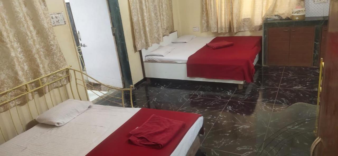 Hotel Hilltone- Matheran Esterno foto