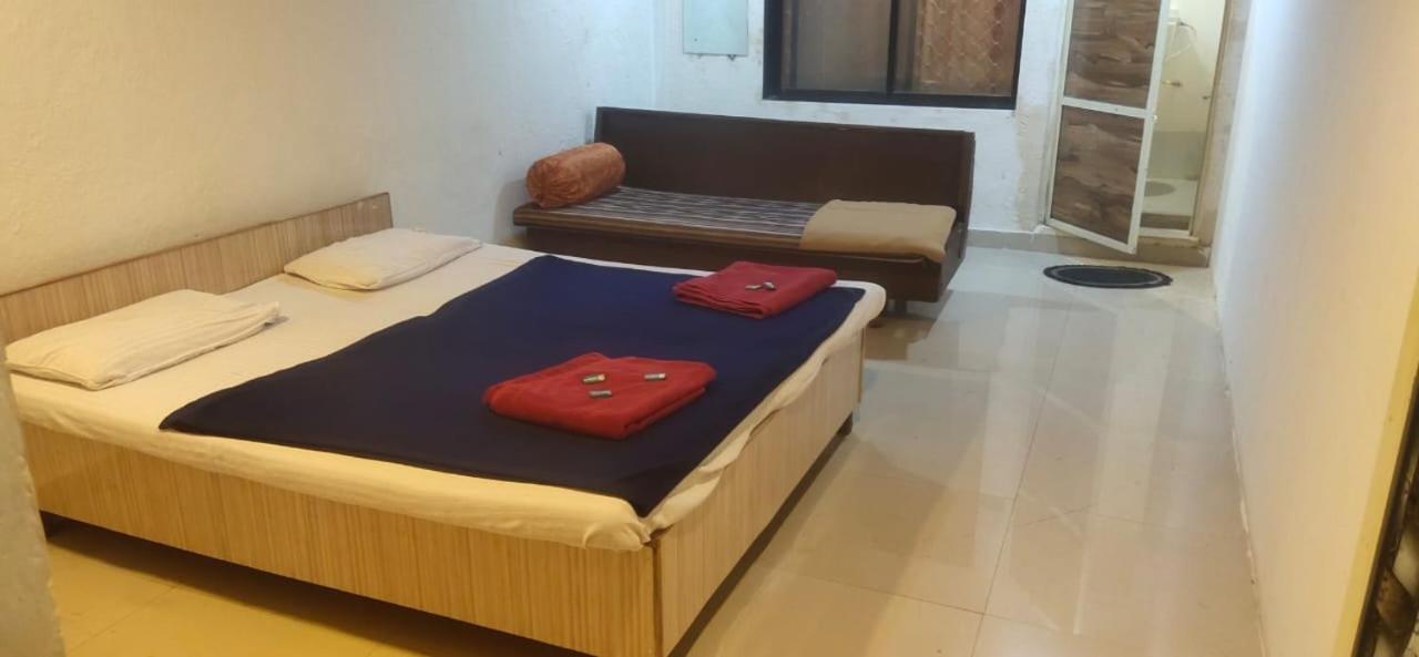 Hotel Hilltone- Matheran Esterno foto