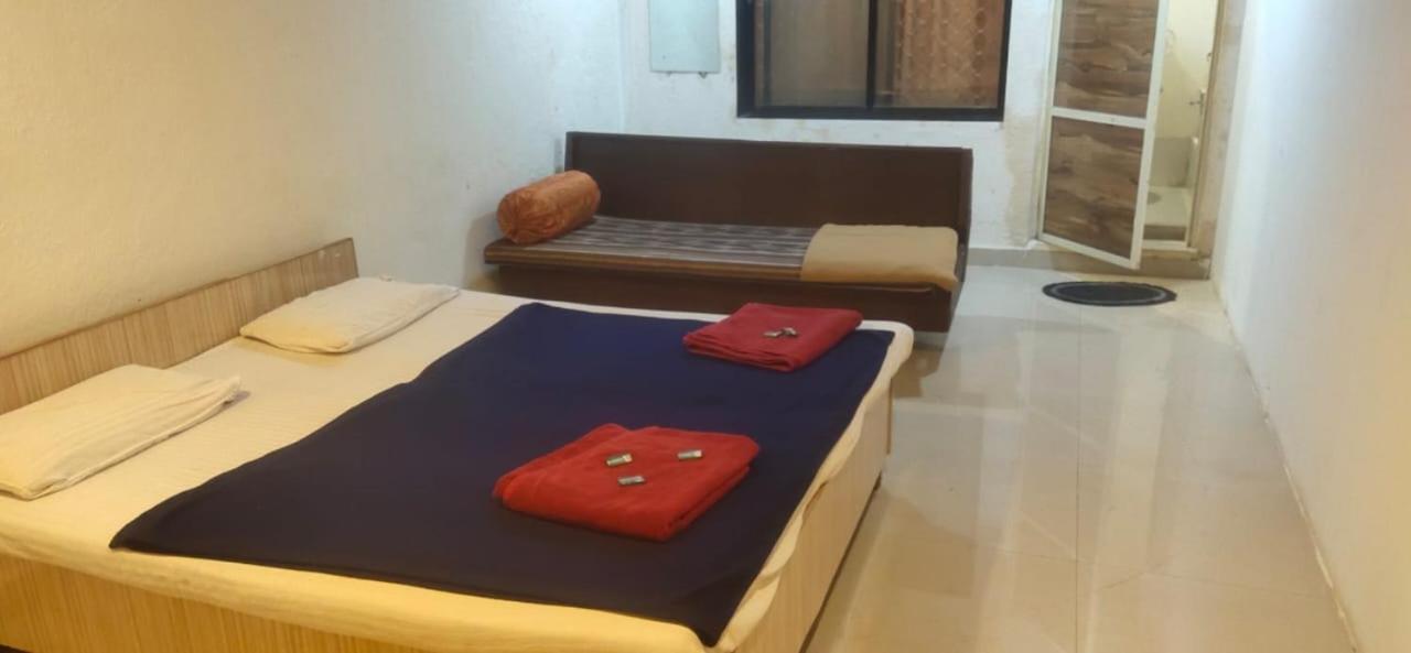 Hotel Hilltone- Matheran Esterno foto