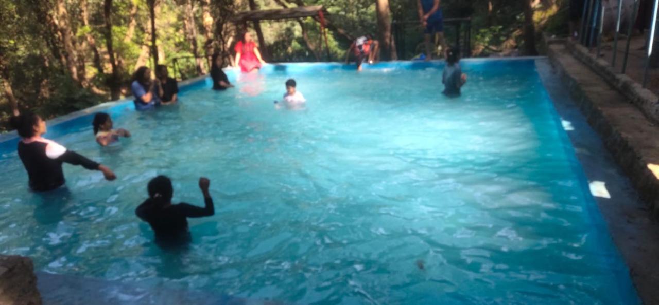 Hotel Hilltone- Matheran Esterno foto